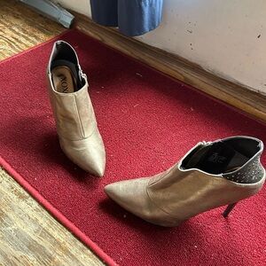 Metallic cute 3 inch booties